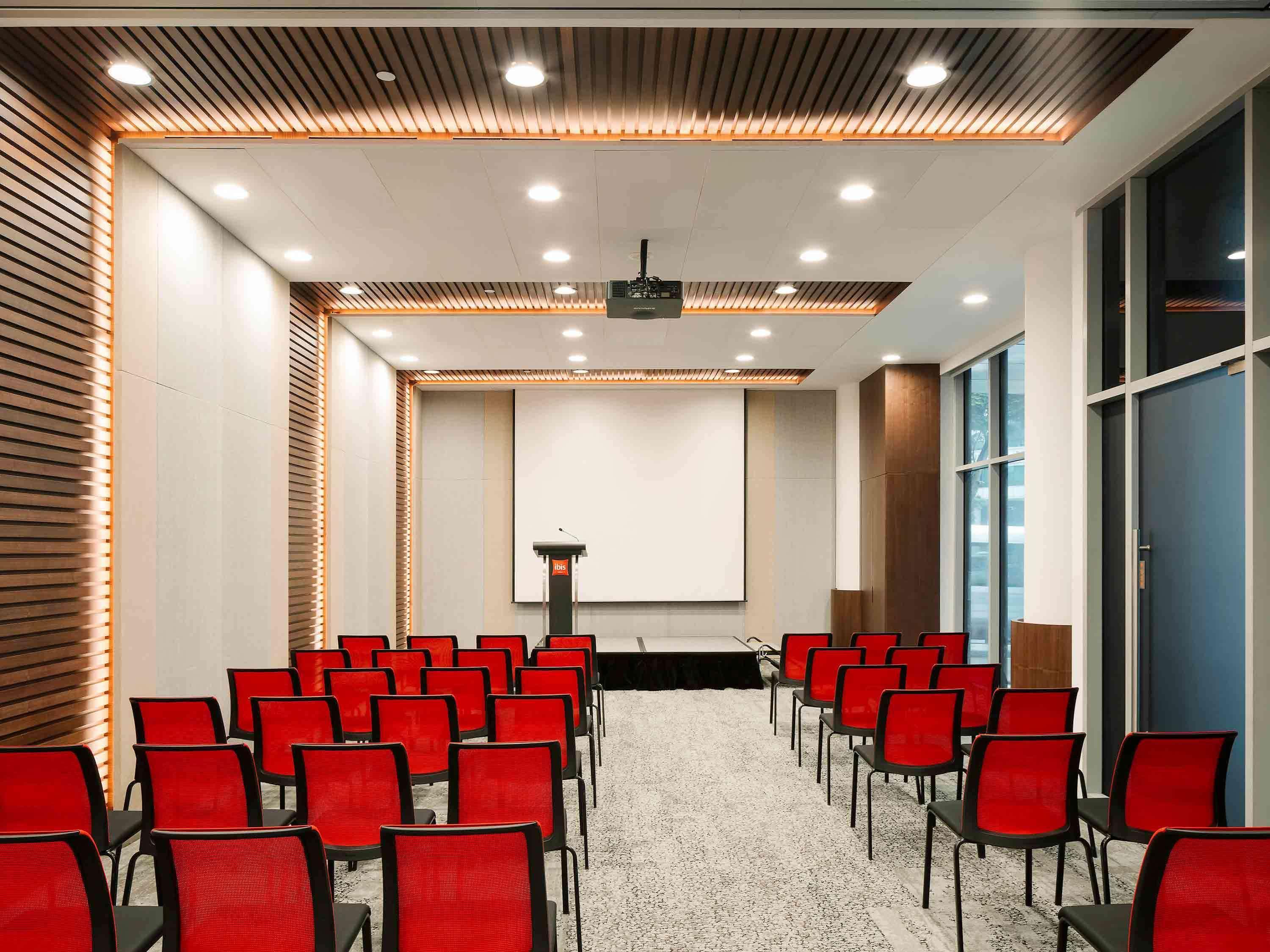 Ibis Singapore On Bencoolen - Newly Renovated Екстериор снимка