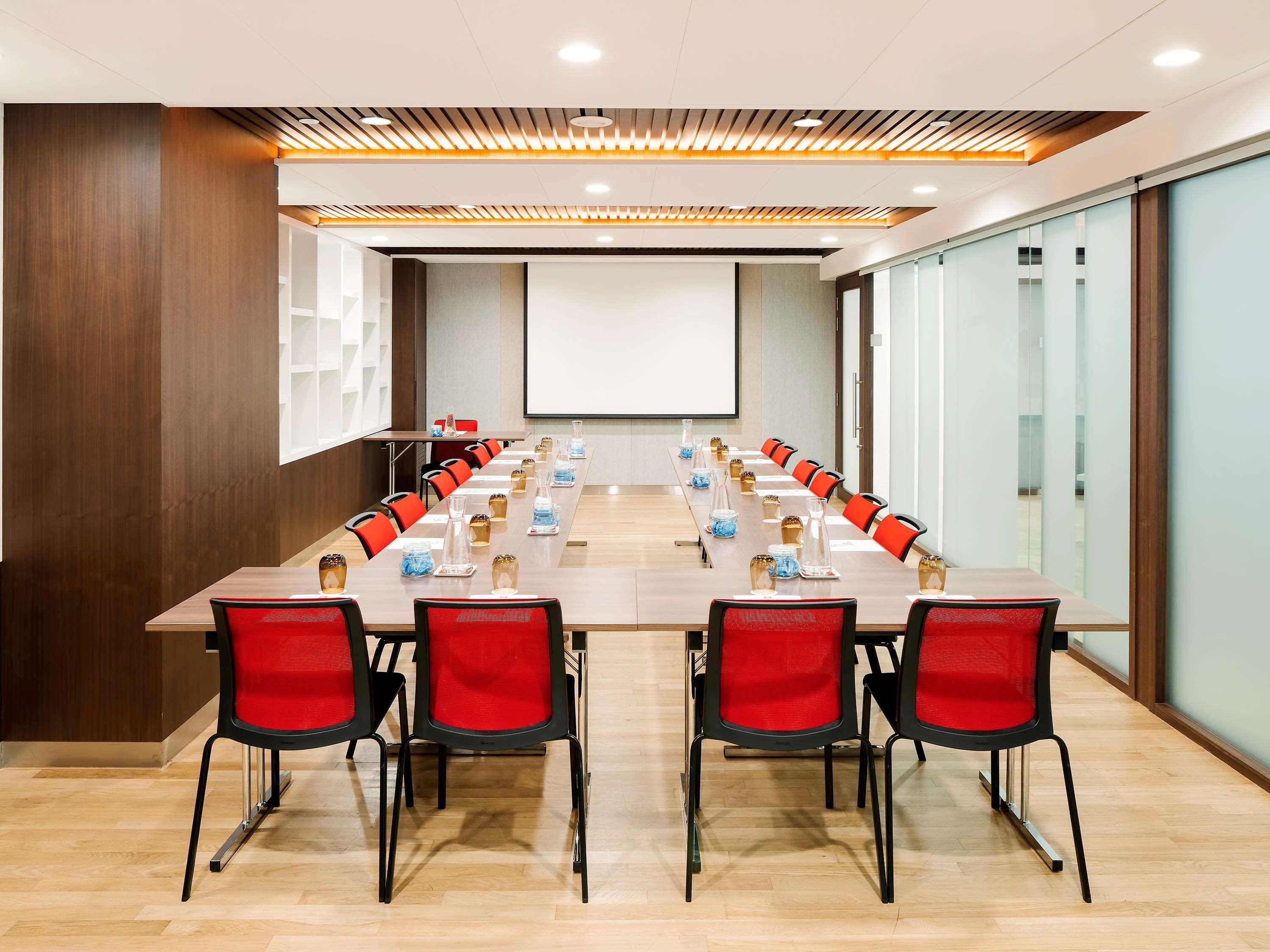 Ibis Singapore On Bencoolen - Newly Renovated Екстериор снимка