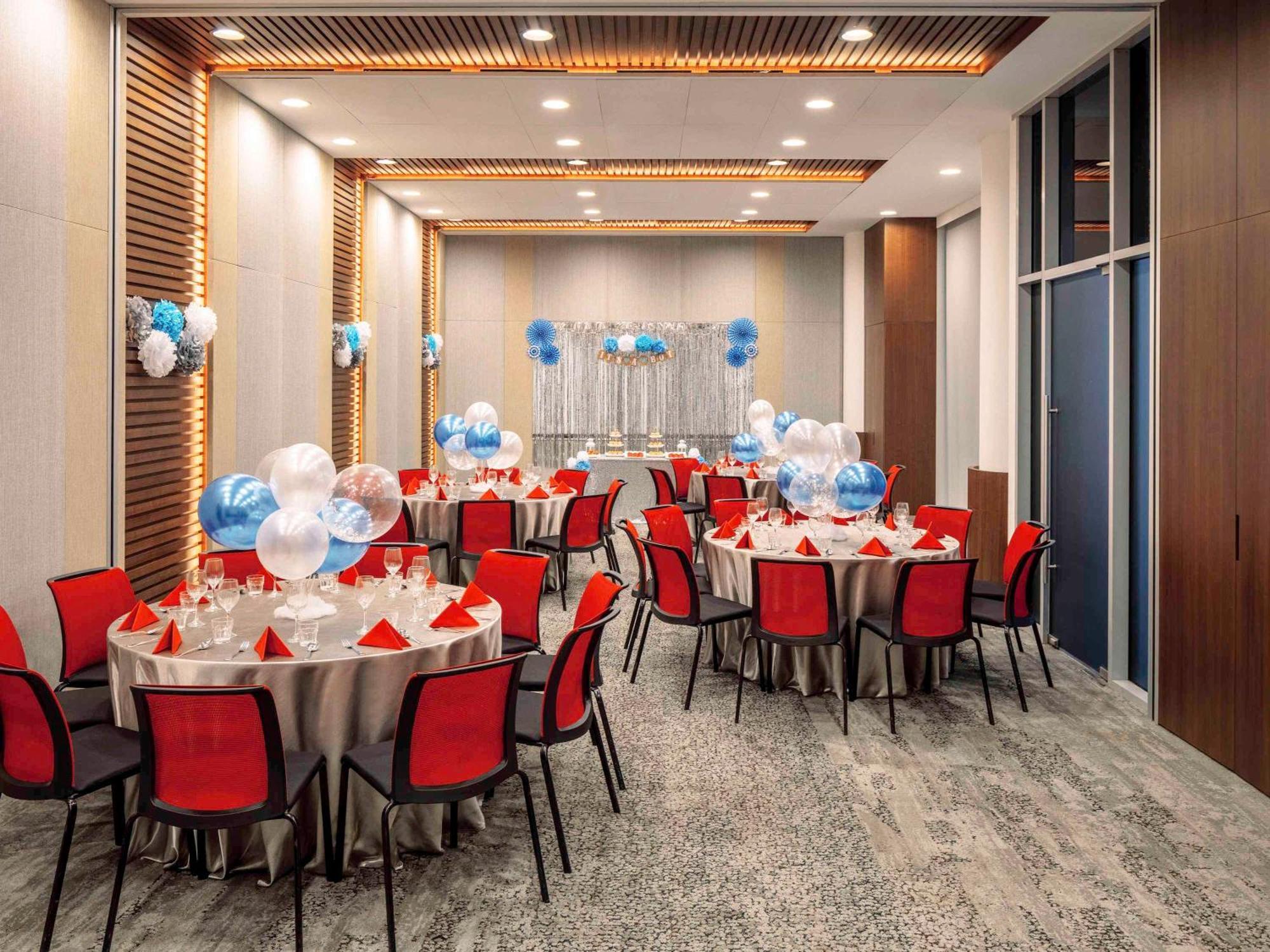 Ibis Singapore On Bencoolen - Newly Renovated Екстериор снимка