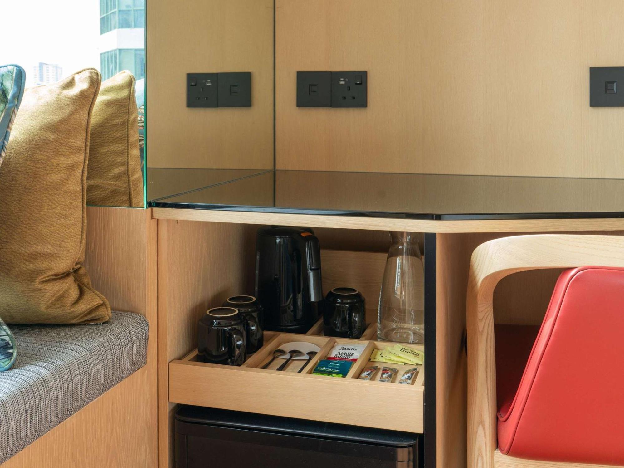 Ibis Singapore On Bencoolen - Newly Renovated Екстериор снимка